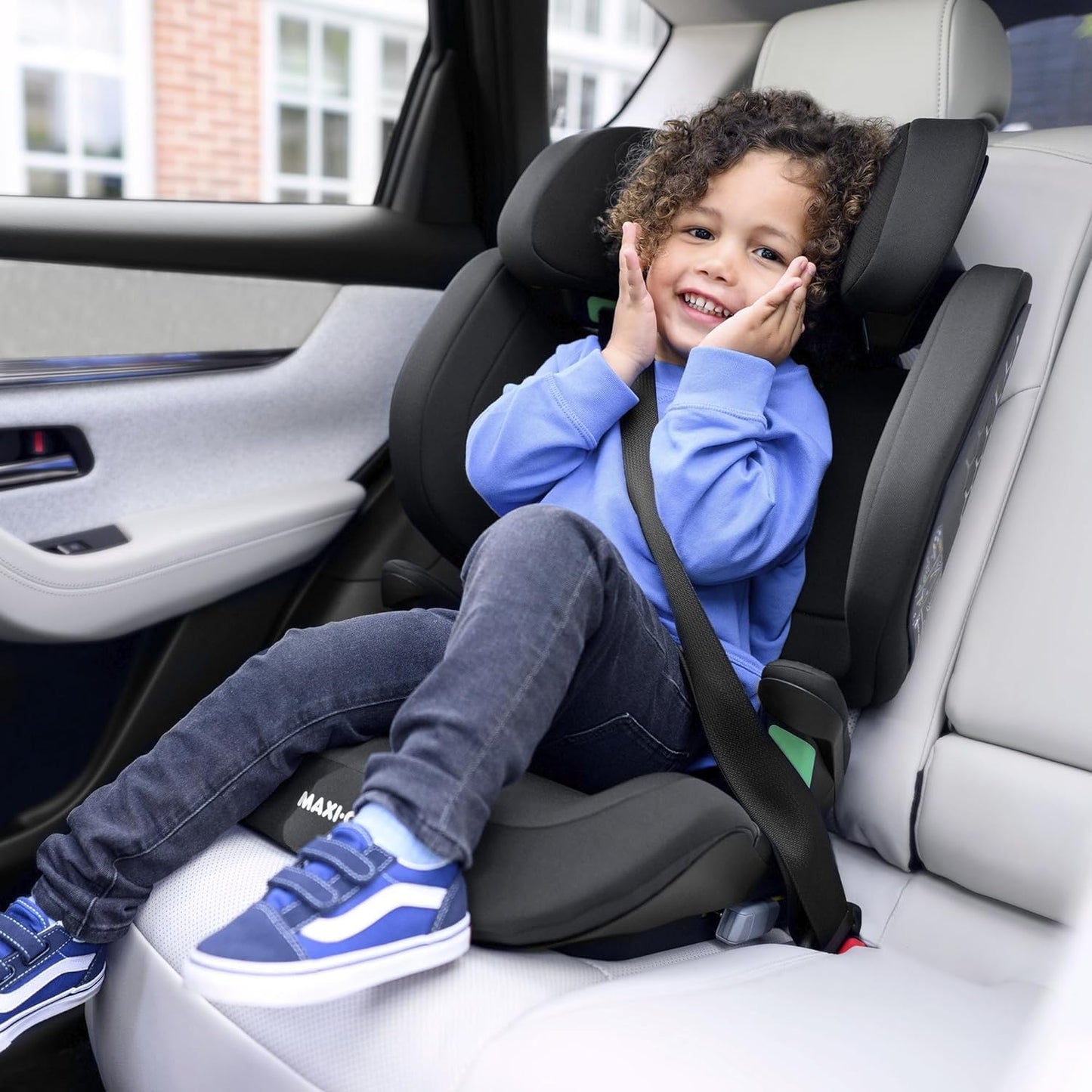 Maxi-Cosi RodiFix M i-Size High-Back Booster Seat