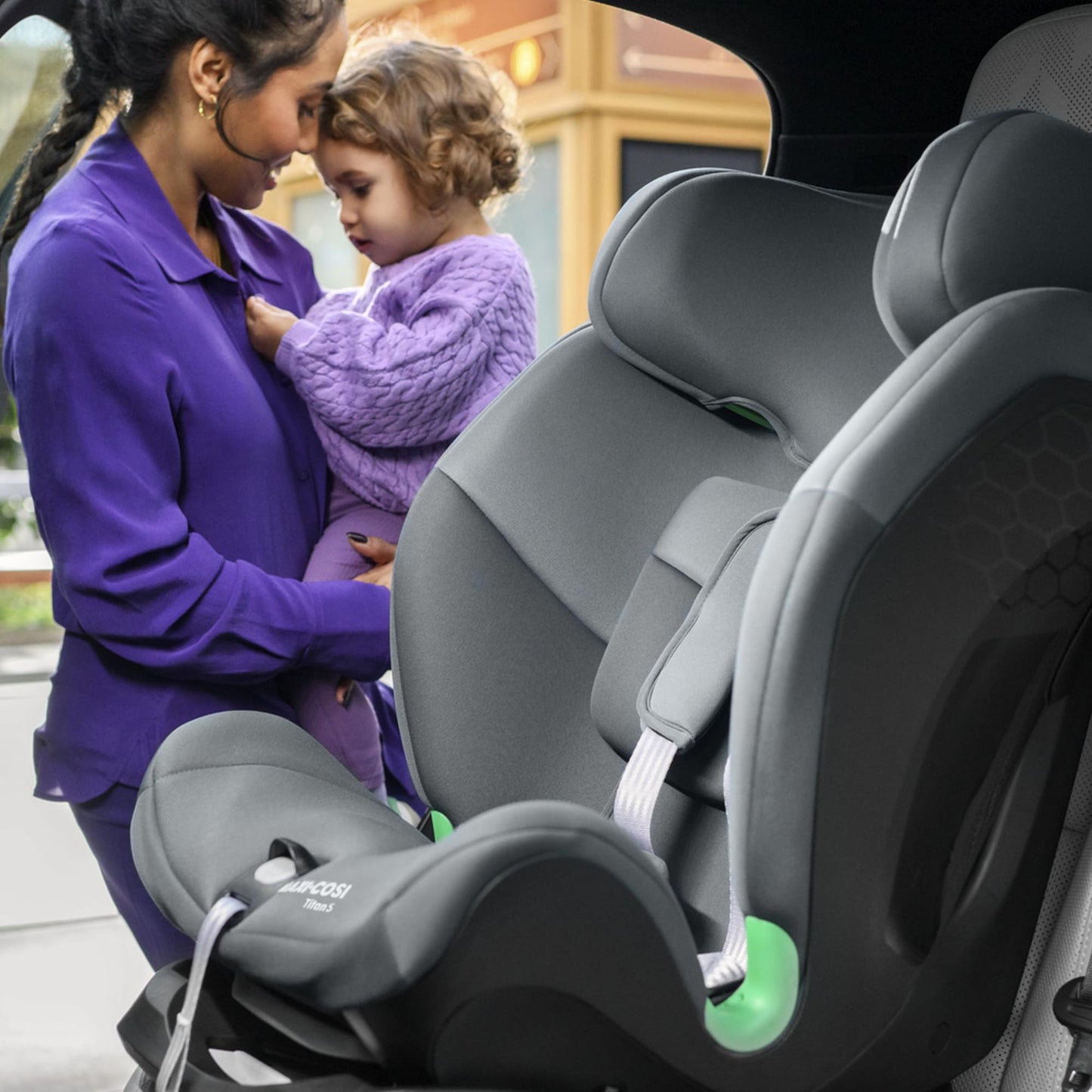 Maxi-Cosi Titan S i-Size Grow-with-Me Car Seat